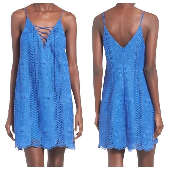 ASTR Dress Crochet Lace Floral Mini Shift Sleeveless Lace-Up V Neck Blue Boho S - Picture 1 of 7